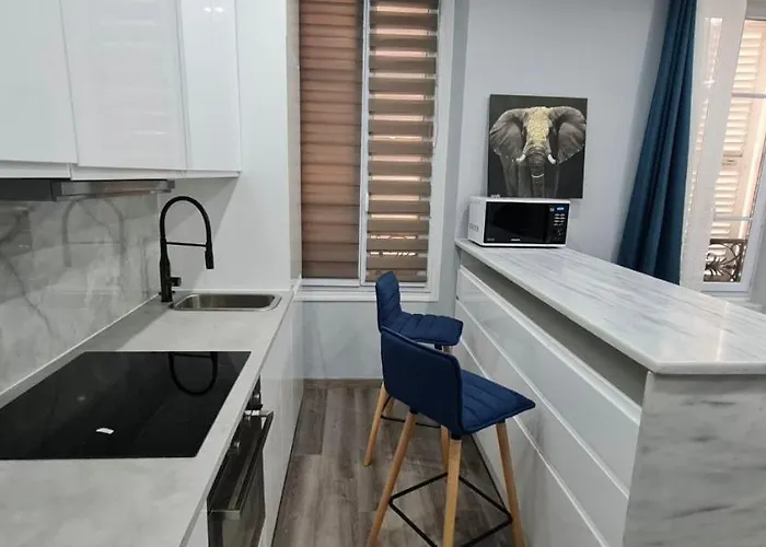 Tres Lumineux Porte De Saint-cloud - F3 Avec Parentale Apartman