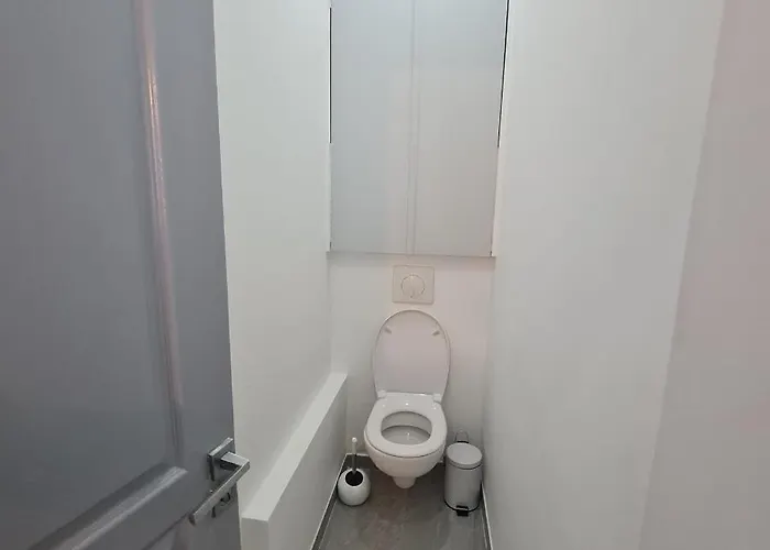 Tres Lumineux Porte De Saint-cloud - F3 Avec Parentale Apartman